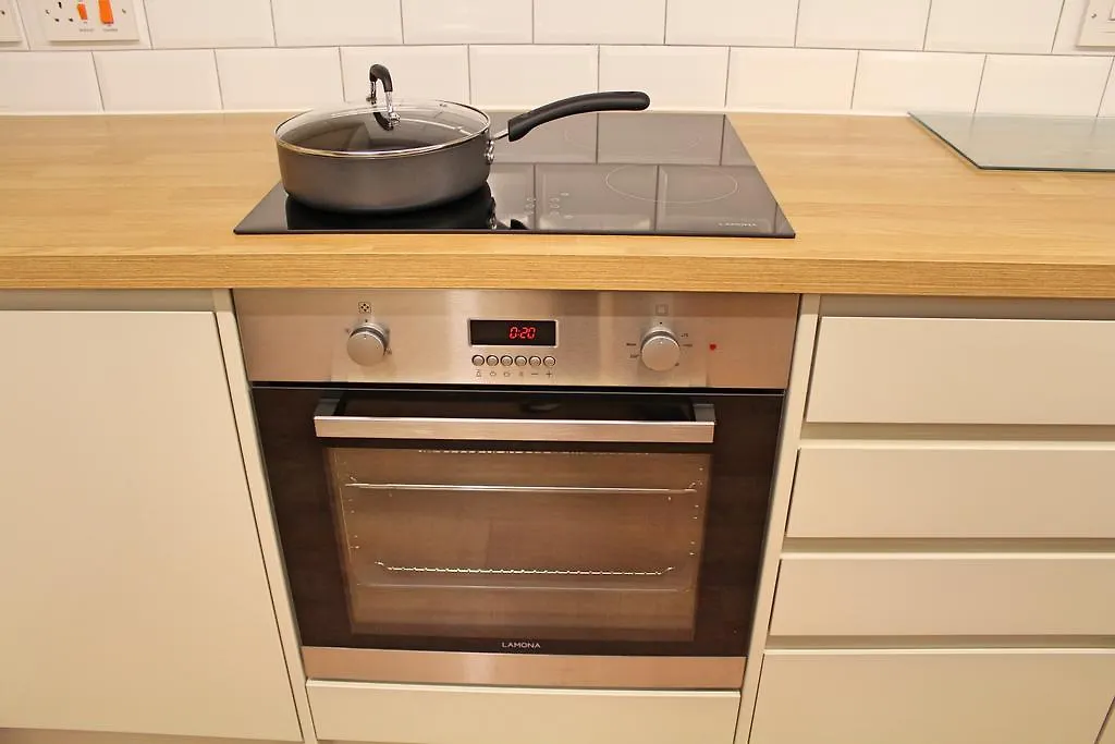 Homely Serviced Apartments - Figtree 셰필드